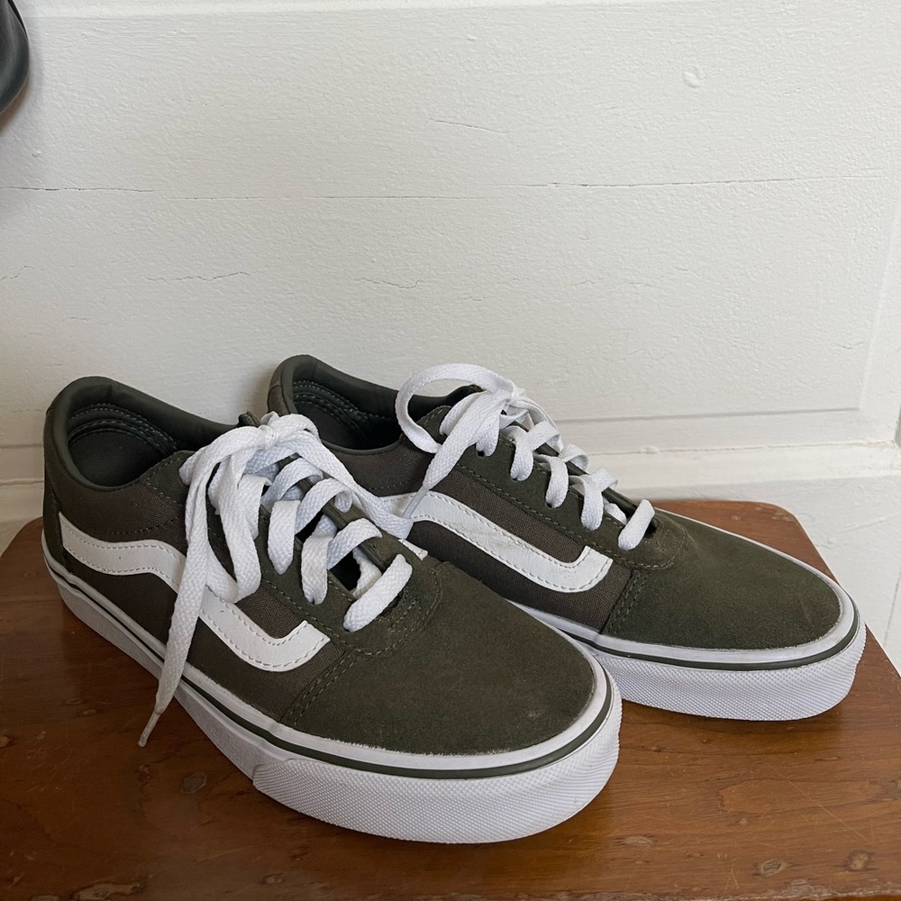 Army green old skool Vans sneakers